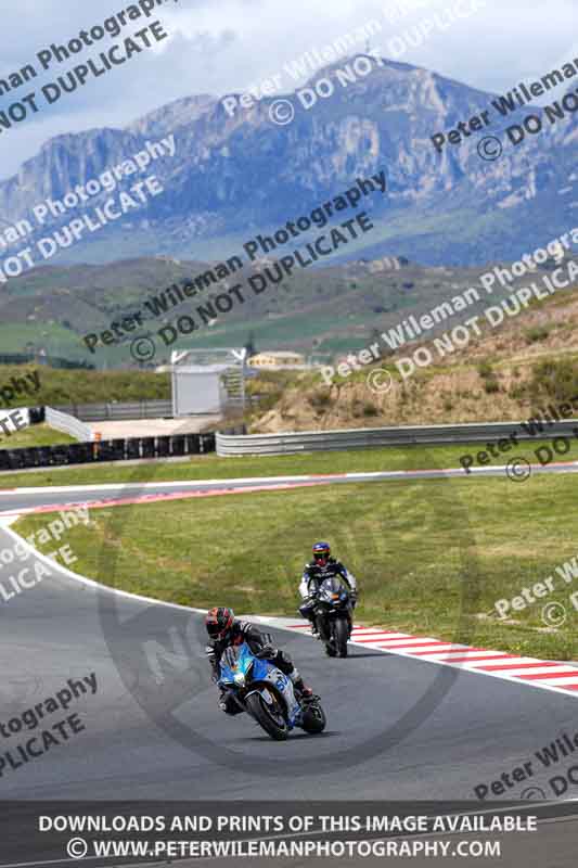 cadwell no limits trackday;cadwell park;cadwell park photographs;cadwell trackday photographs;enduro digital images;event digital images;eventdigitalimages;navarra;no limits trackdays;peter wileman photography;racing digital images;trackday digital images;trackday photos